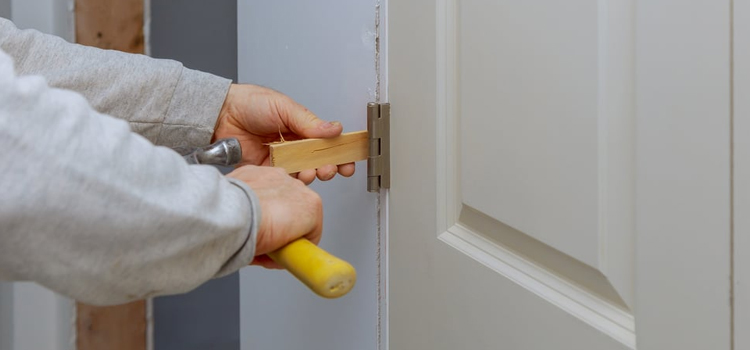 fiberglass entry door repair in Kendale Lakes